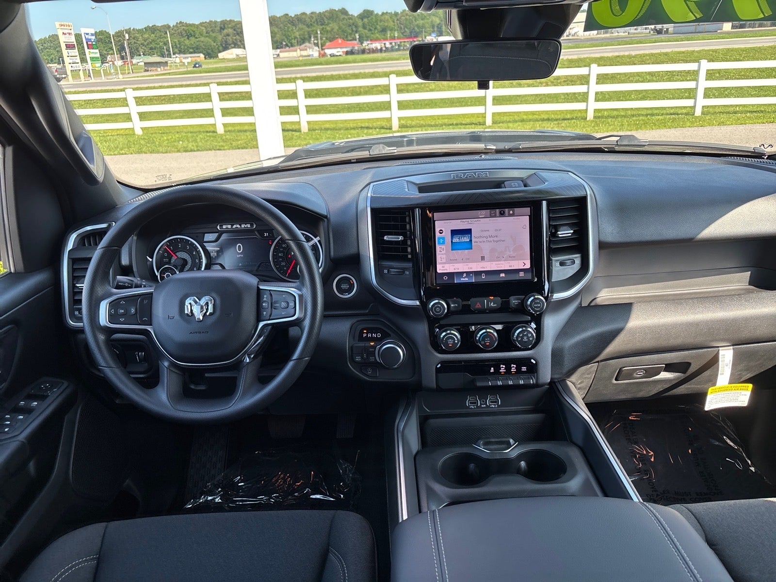 2026 RAM 1500 RAM 1500 EXPRESS CREW CAB 4X4 5'7' BOX