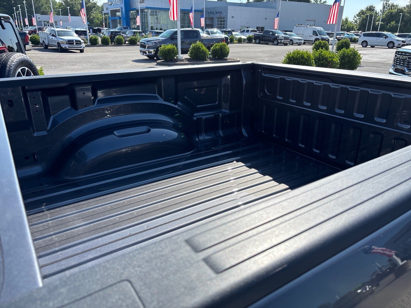2026 RAM 1500 RAM 1500 EXPRESS CREW CAB 4X4 5'7' BOX