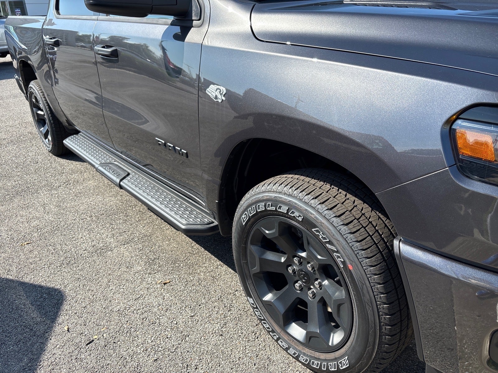 2026 RAM 1500 RAM 1500 EXPRESS CREW CAB 4X4 5'7' BOX