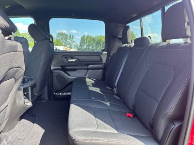 2026 RAM 1500 RAM 1500 EXPRESS CREW CAB 4X4 5'7' BOX