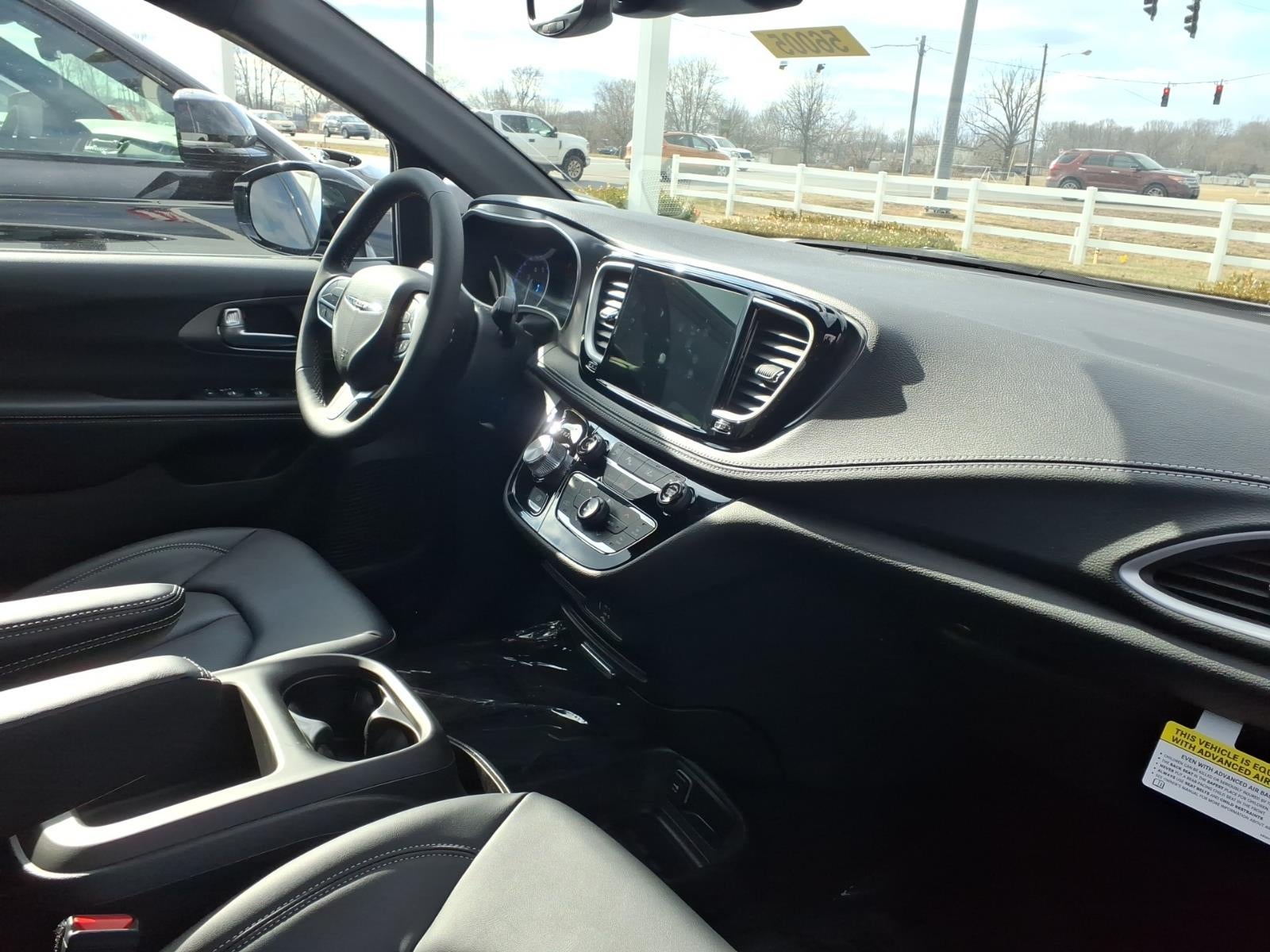 2026 Chrysler Pacifica PACIFICA SELECT