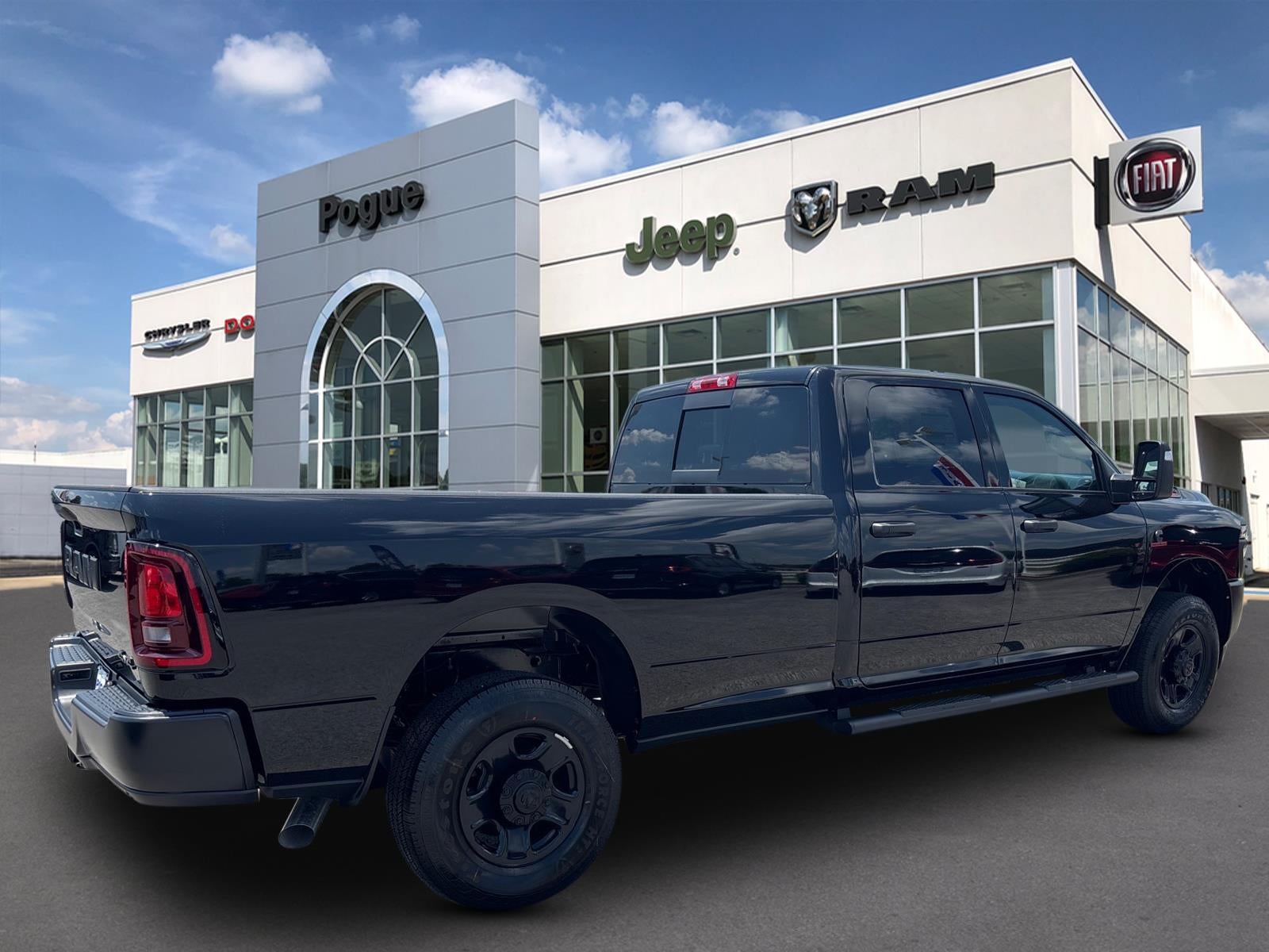 2026 RAM 3500 RAM 3500 TRADESMAN CREW CAB 4X4 8' BOX