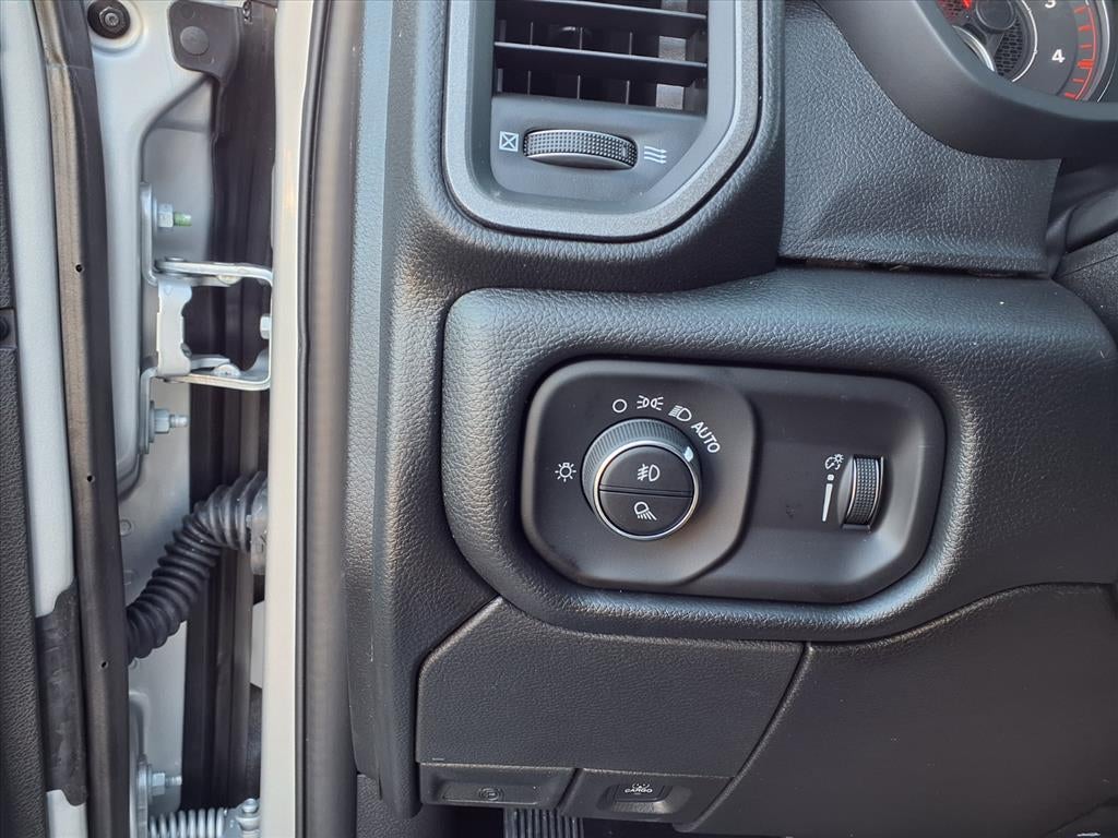 2026 RAM 2500 RAM 2500 TRADESMAN CREW CAB 4X4 6'4' BOX