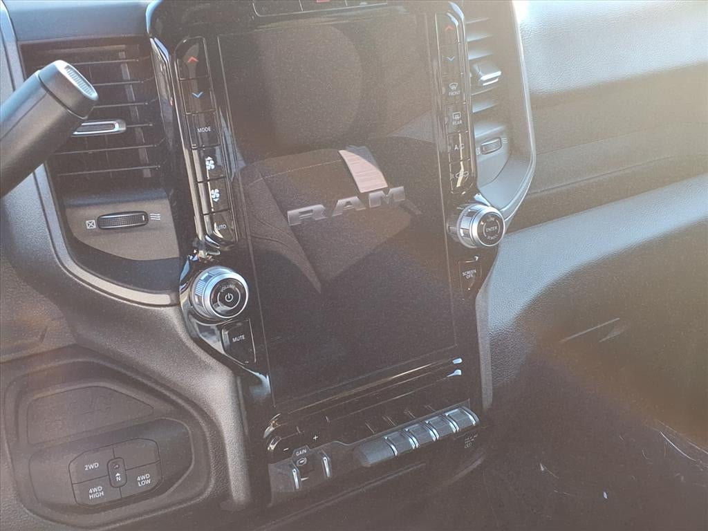 2026 RAM 2500 RAM 2500 TRADESMAN CREW CAB 4X4 6'4' BOX