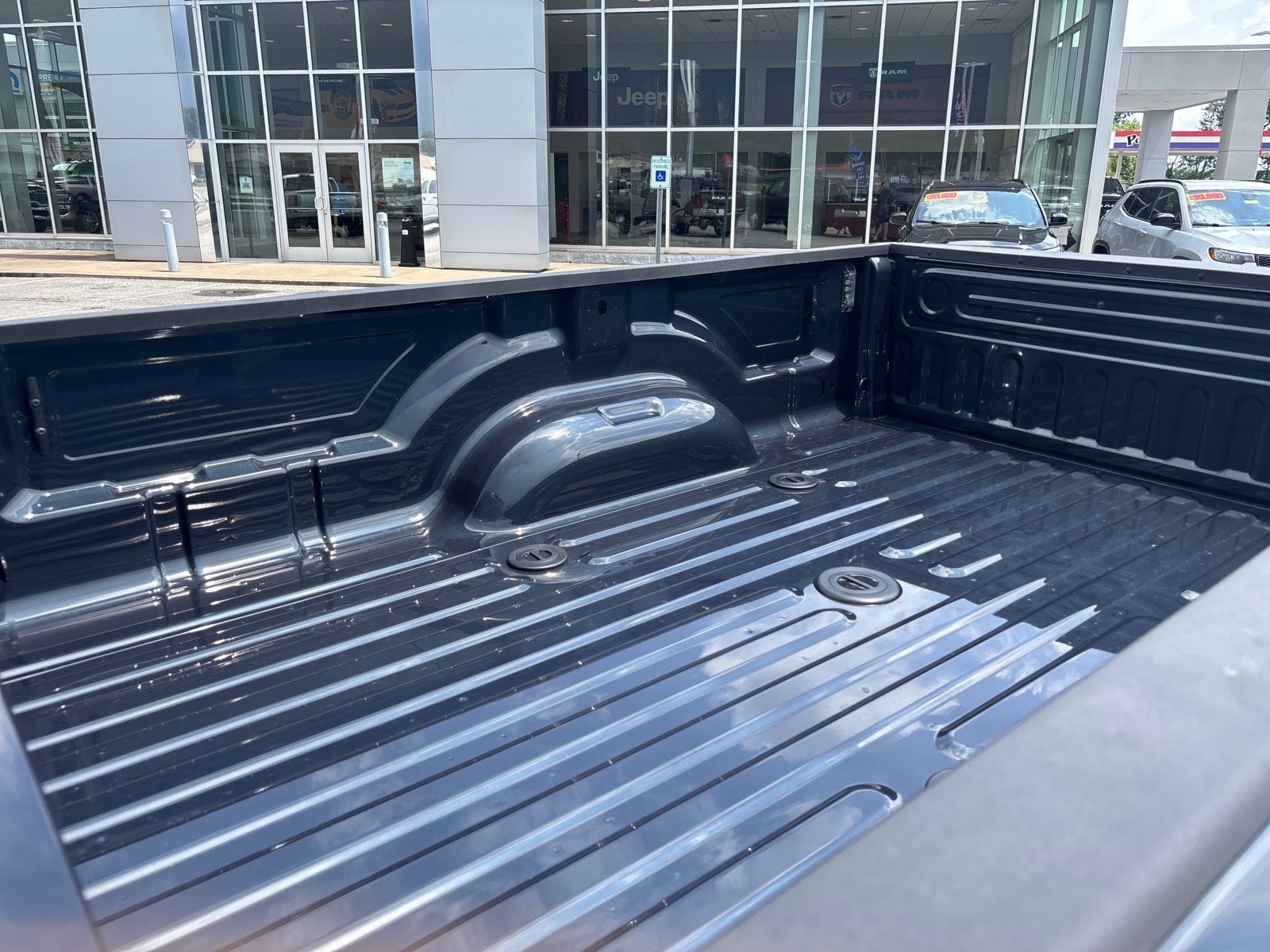 2026 RAM 3500 RAM 3500 TRADESMAN CREW CAB 4X4 8' BOX