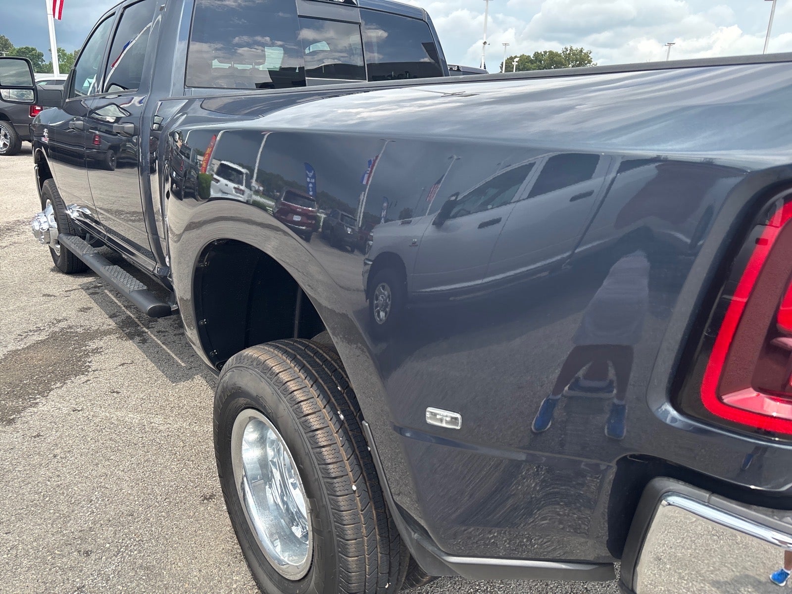 2026 RAM 3500 RAM 3500 TRADESMAN CREW CAB 4X4 8' BOX