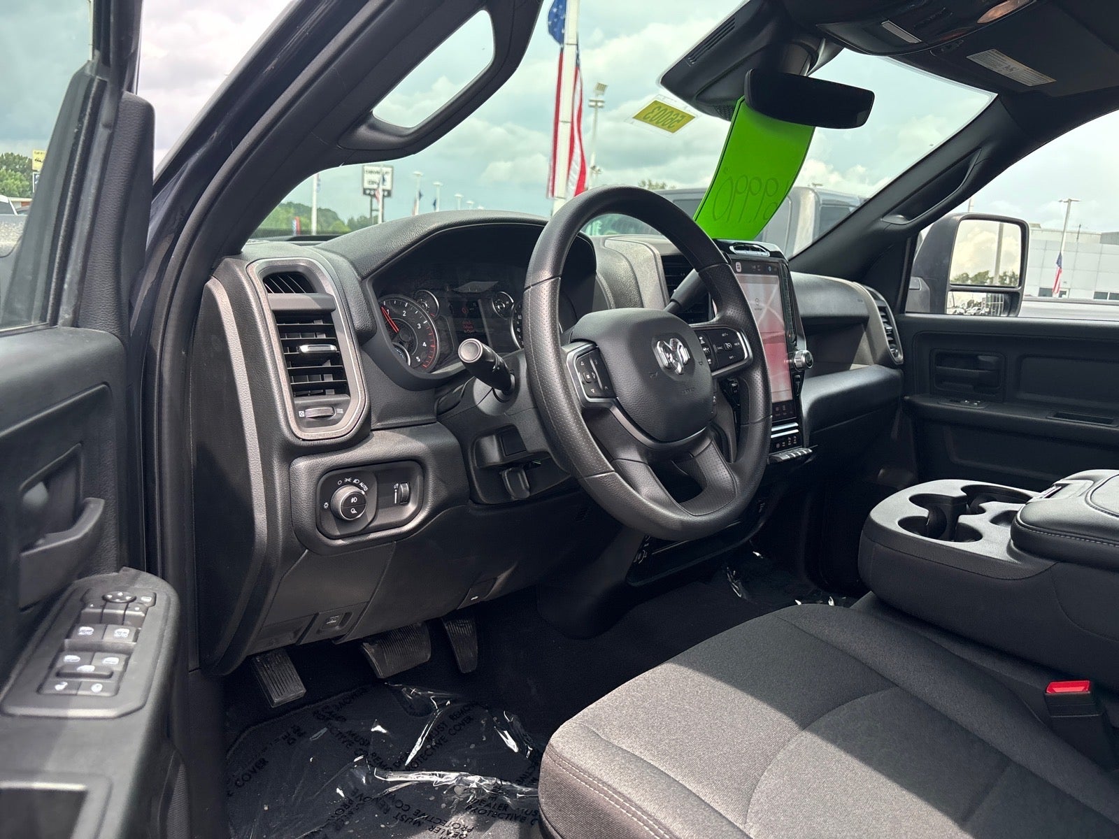 2026 RAM 3500 RAM 3500 TRADESMAN CREW CAB 4X4 8' BOX