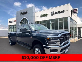 2026 RAM 3500 RAM 3500 TRADESMAN CREW CAB 4X4 8' BOX