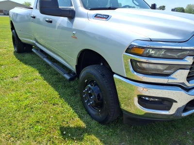 2026 RAM 3500 RAM 3500 TRADESMAN CREW CAB 4X4 8' BOX
