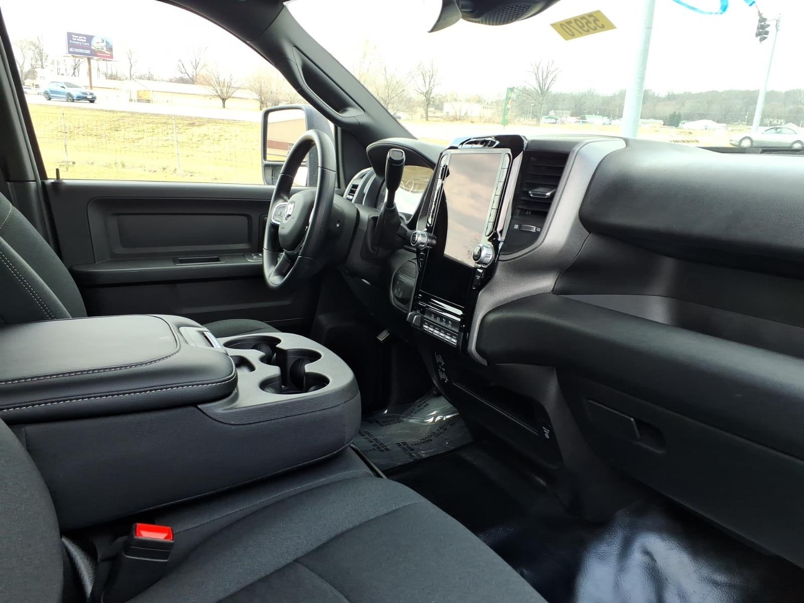 2026 RAM Ram 3500 RAM 3500 TRADESMAN CREW CAB 4X4 8' BOX