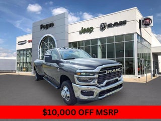 2026 RAM 3500 RAM 3500 TRADESMAN CREW CAB 4X4 8' BOX