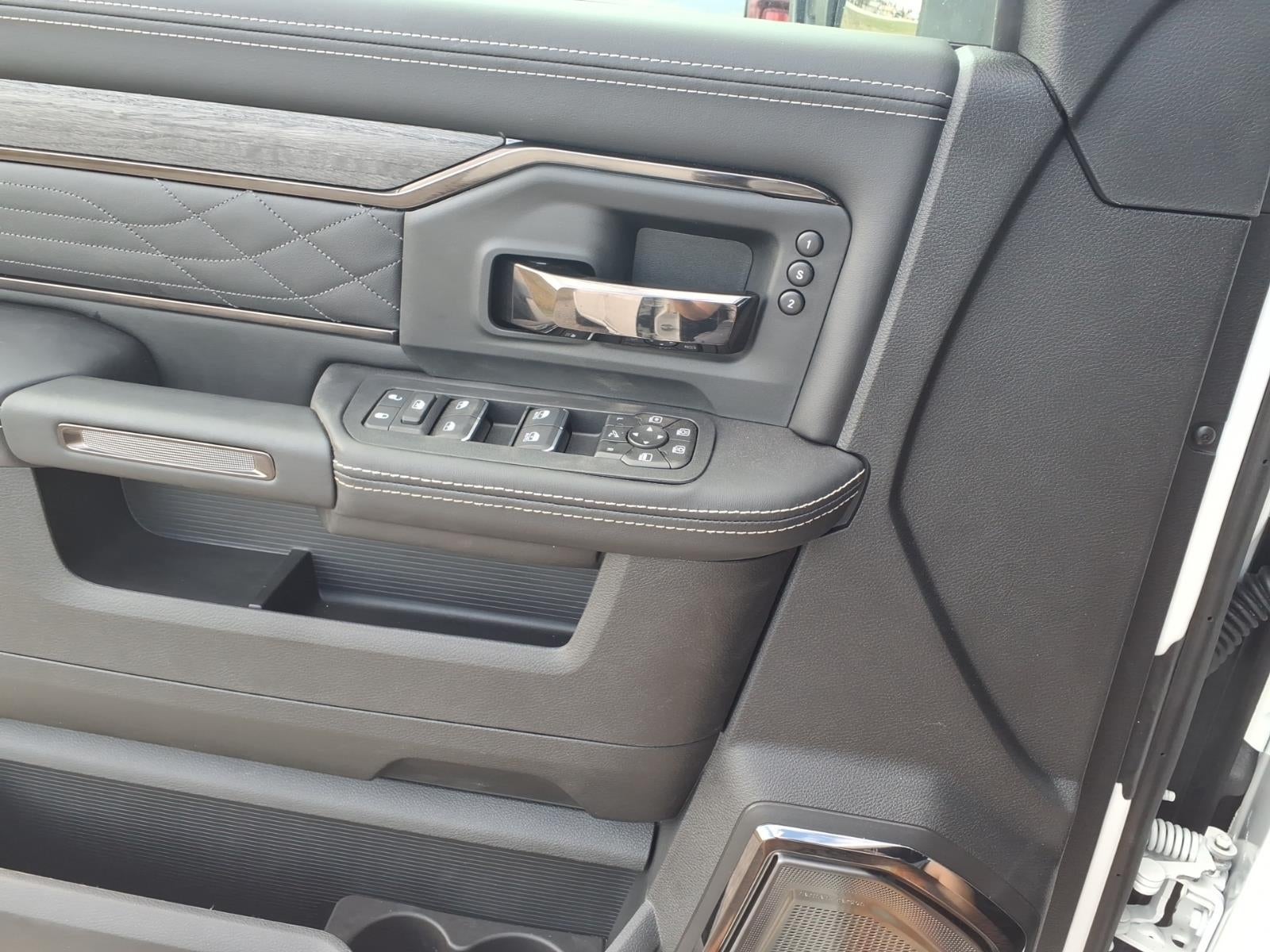 2026 RAM Ram 3500 RAM 3500 LARAMIE CREW CAB 4X4 8' BOX