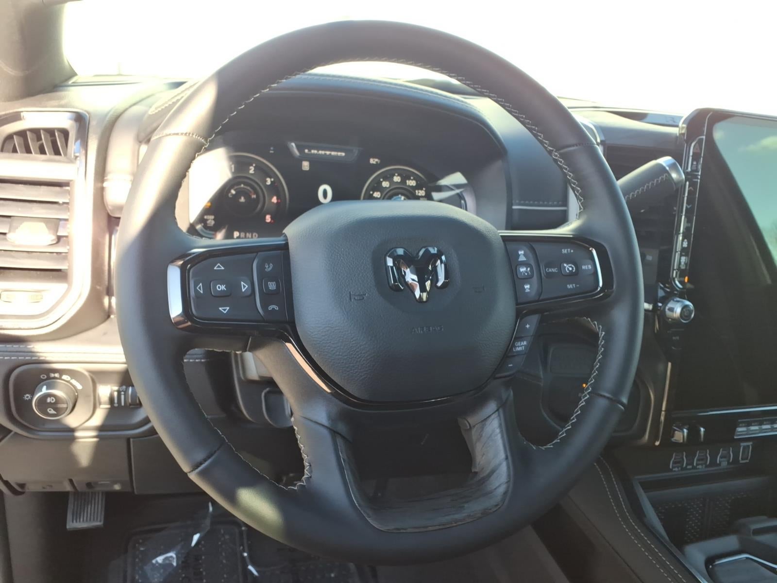 2026 RAM Ram 3500 RAM 3500 LIMITED CREW CAB 4X4 8' BOX