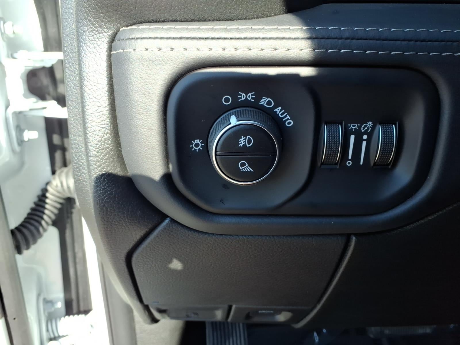 2026 RAM Ram 3500 RAM 3500 LIMITED CREW CAB 4X4 8' BOX