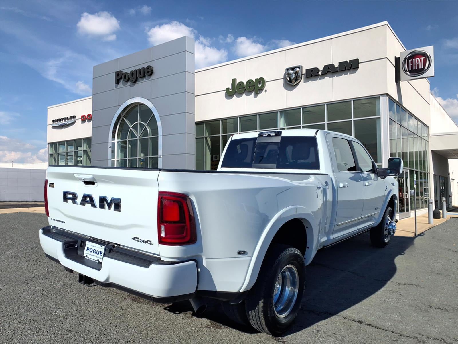 2026 RAM Ram 3500 RAM 3500 LIMITED CREW CAB 4X4 8' BOX