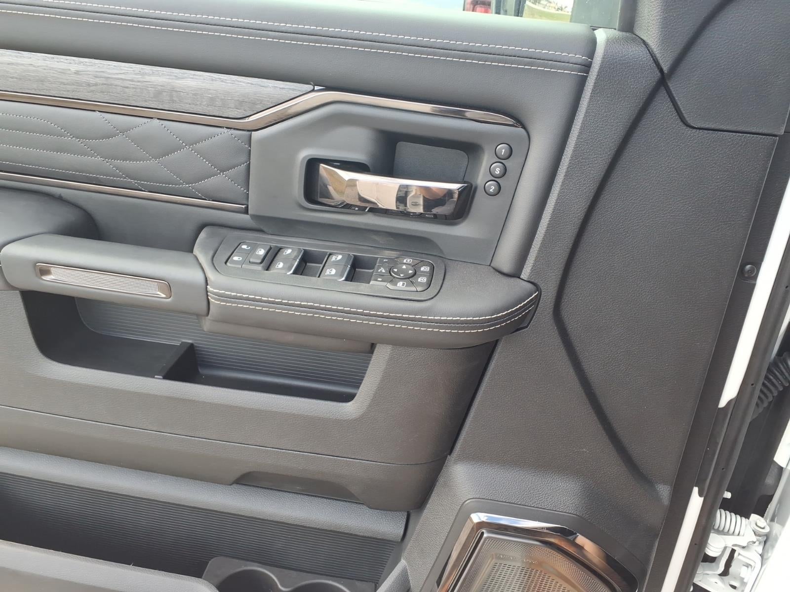 2026 RAM Ram 3500 RAM 3500 LIMITED CREW CAB 4X4 8' BOX