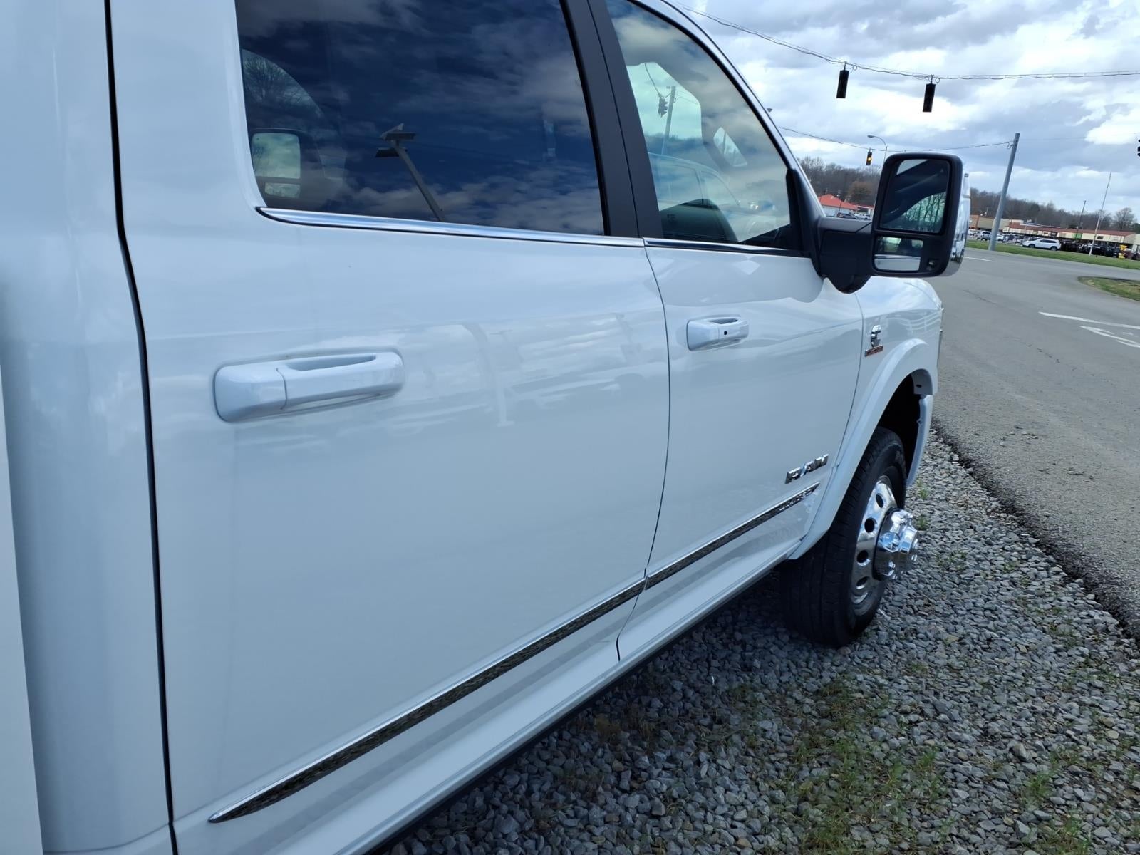 2026 RAM Ram 3500 RAM 3500 LIMITED CREW CAB 4X4 8' BOX