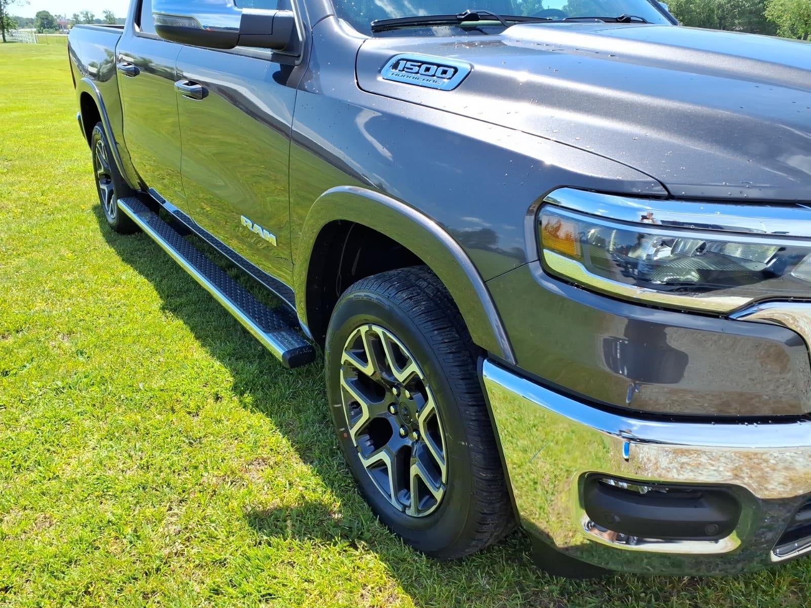 2026 RAM 1500 RAM 1500 LARAMIE CREW CAB 4X4 5'7' BOX