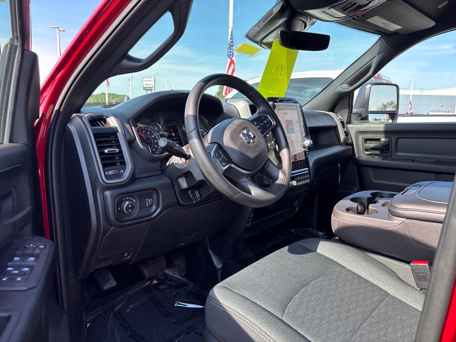 2026 RAM 2500 RAM 2500 TRADESMAN CREW CAB 4X4 6'4' BOX