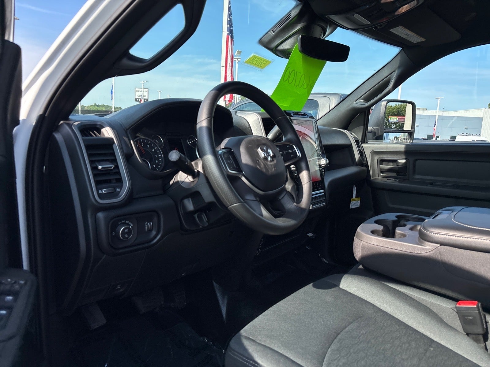 2026 RAM 2500 RAM 2500 TRADESMAN CREW CAB 4X4 6'4' BOX