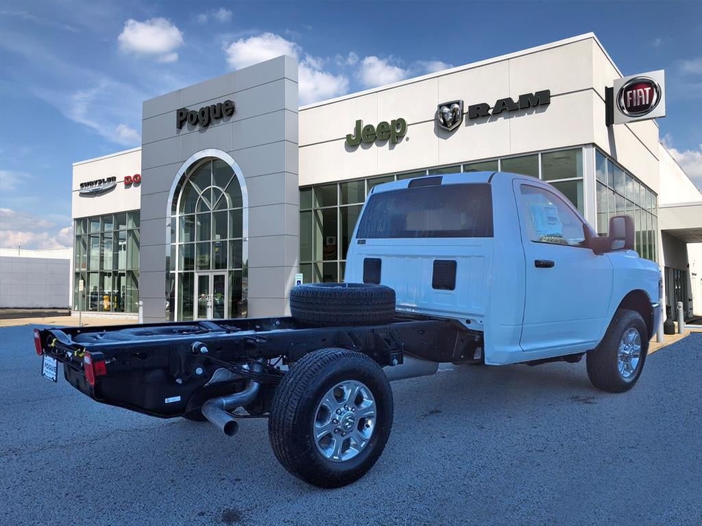 2026 RAM Ram 3500 Chassis Cab RAM 3500 TRADESMAN CHASSIS REGULAR CAB 4X4 60' CA