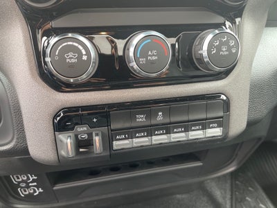 2026 RAM Ram 3500 Chassis Cab RAM 3500 TRADESMAN CHASSIS REGULAR CAB 4X4 60' CA