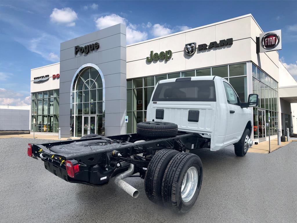 2026 RAM Ram 3500 Chassis Cab RAM 3500 TRADESMAN CHASSIS REGULAR CAB 4X4 60' CA