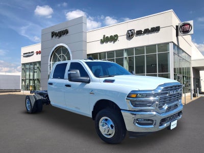 2026 RAM Ram 3500 Chassis Cab RAM 3500 TRADESMAN CREW CAB CHASSIS 4X4 60' CA